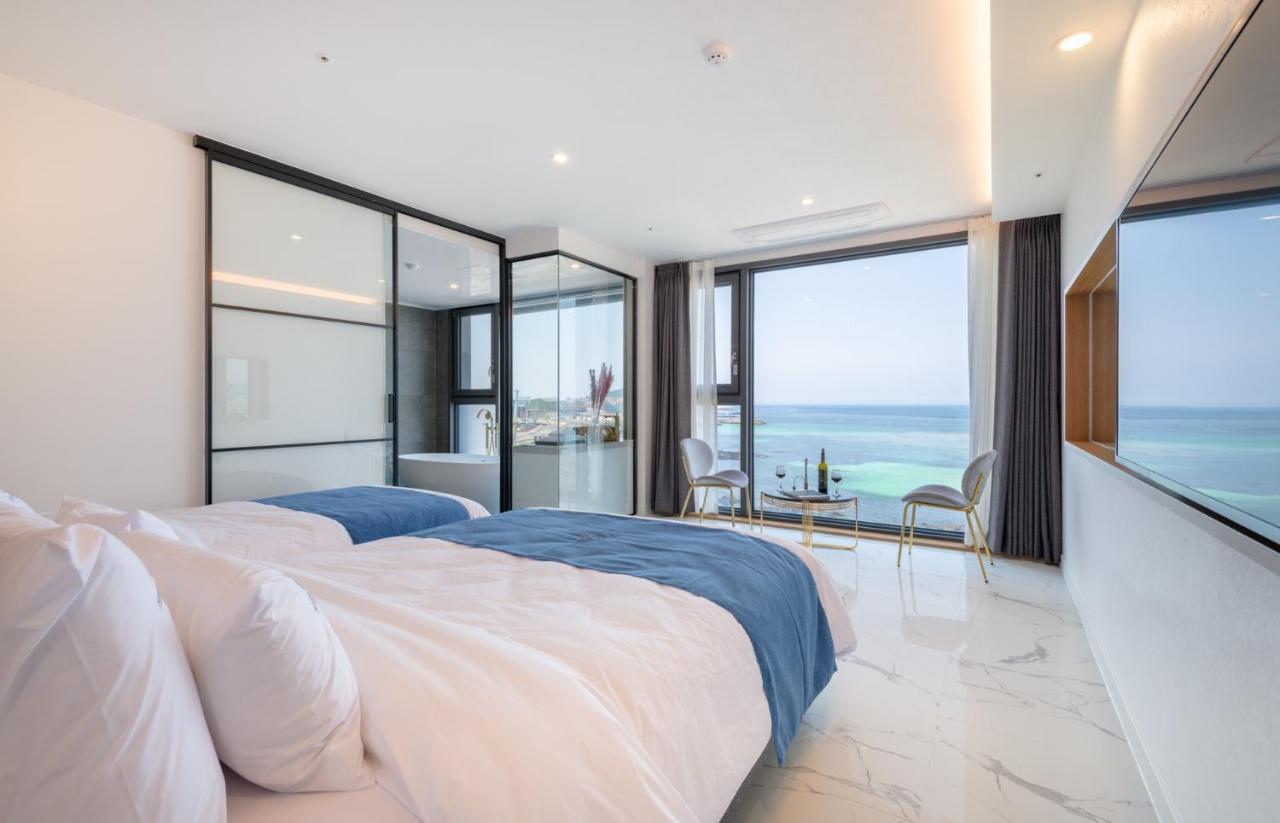 Hotel Mer Bleue Jeju Buitenkant foto